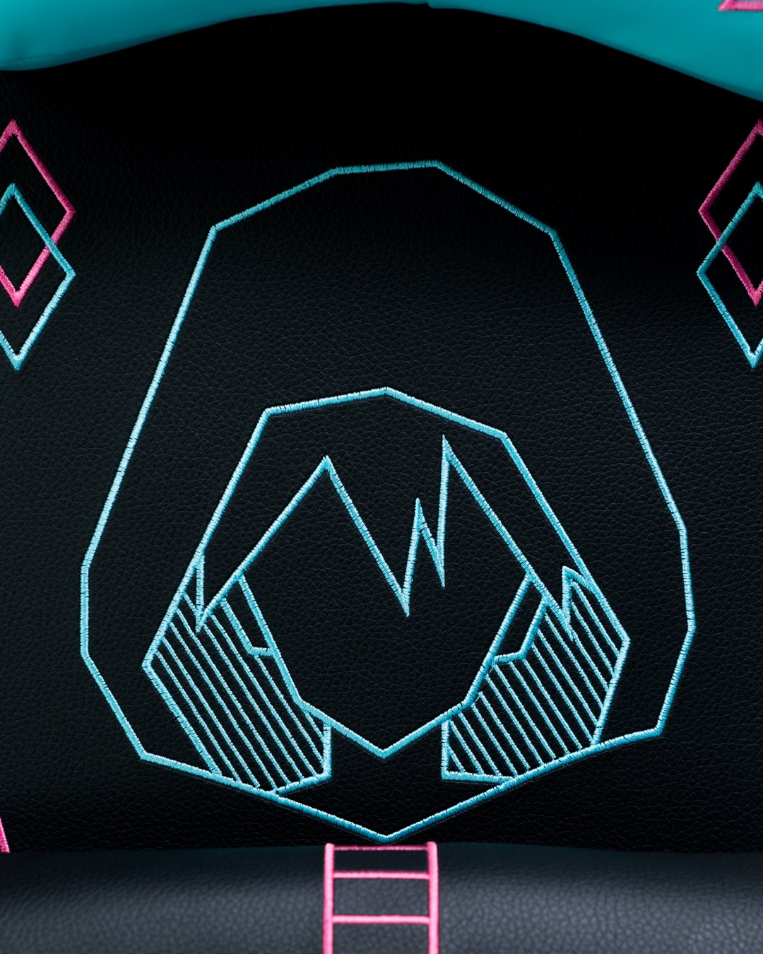 Cyber Chair - Throttle Series